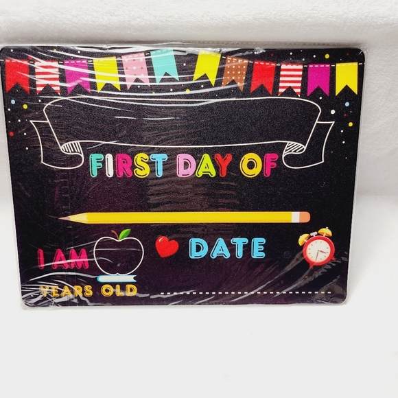 First Day and Last Day of  Chalkboard Sign - Picture 3 of 4